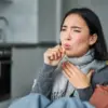 Awas Musim Sakit, Ini Cara Mengatasi Radang Tenggorokan dengan Mudah
