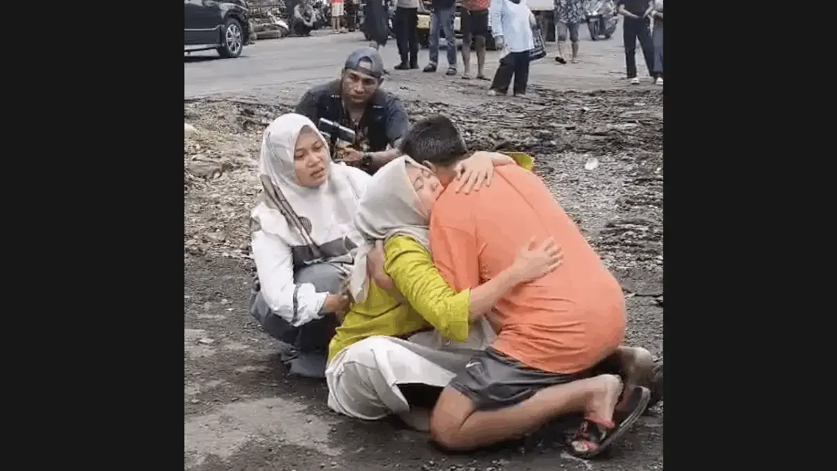 Pembongkaran Bangunan Liar di Ciater Subang