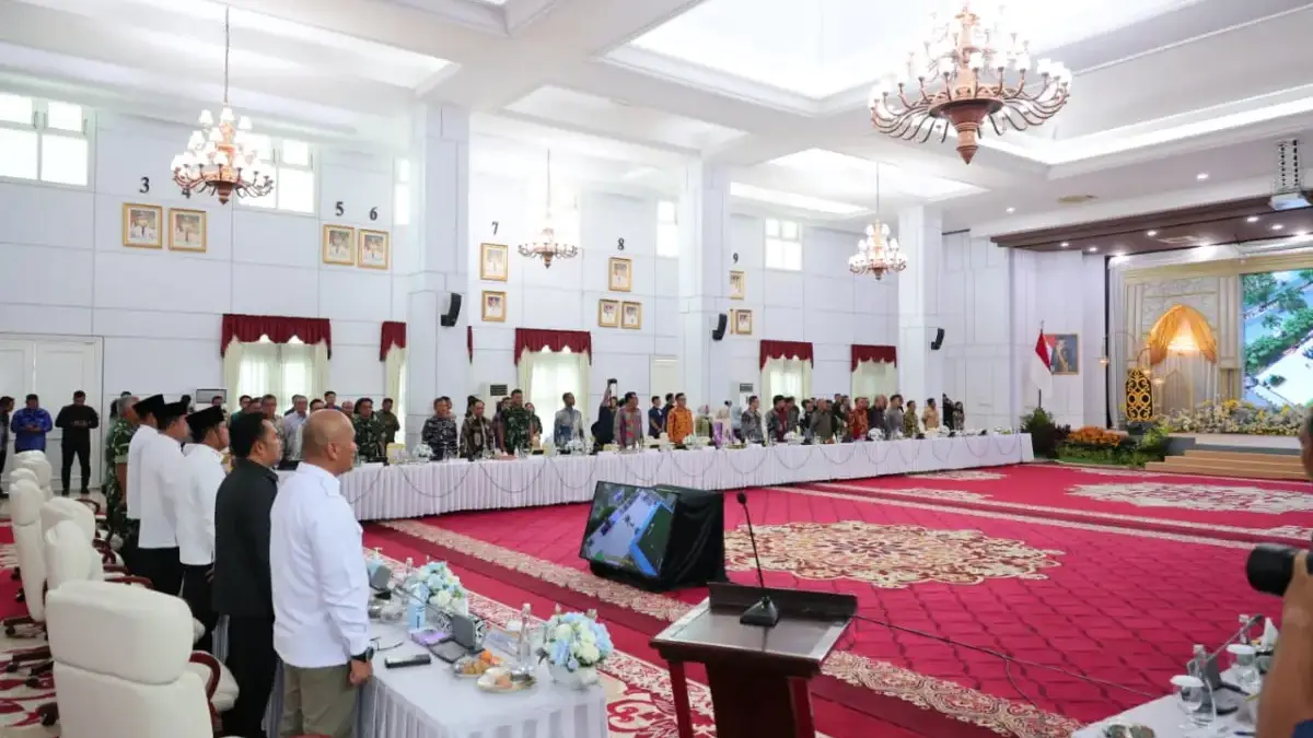 Rapatkan Barisan Kepala Daerah Se-Kaltim, Menteri Nusron: Solusi Penyelesaian Masalah Pertanahan Harus Berbasi