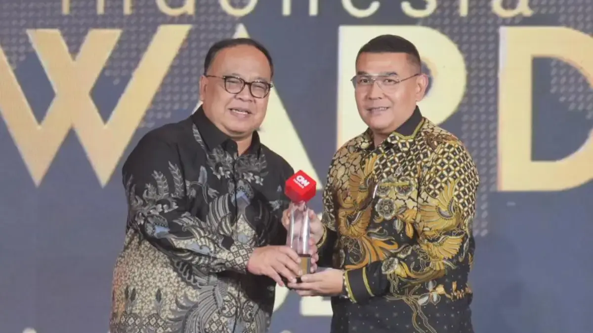 Konsisten Jalankan Reforma Agraria, Kementerian ATR/BPN Raih Rural Development dan Regional Equity di CNN Kementerian ATR/BPN Raih Rural Development dan Regional Equity di CNN Indonesia Award 2025