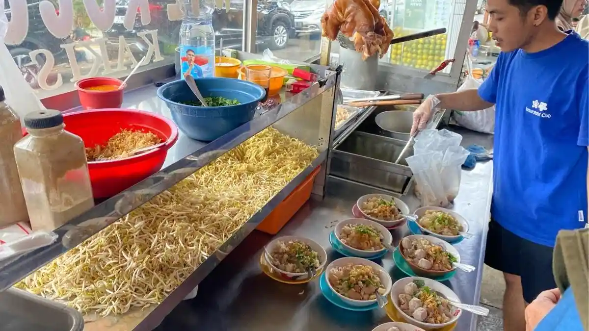 Mie Kocok Mang Nanang