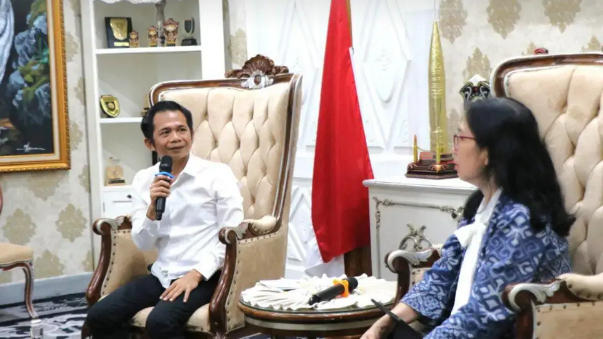 Bupati Purwakarta Saepul Bahri Binzein