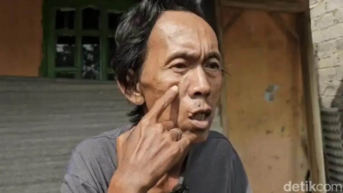 Cerita Sudrajat, Penjual Es Kue Saat Dagangannya Dituduh Berbahan Spons.