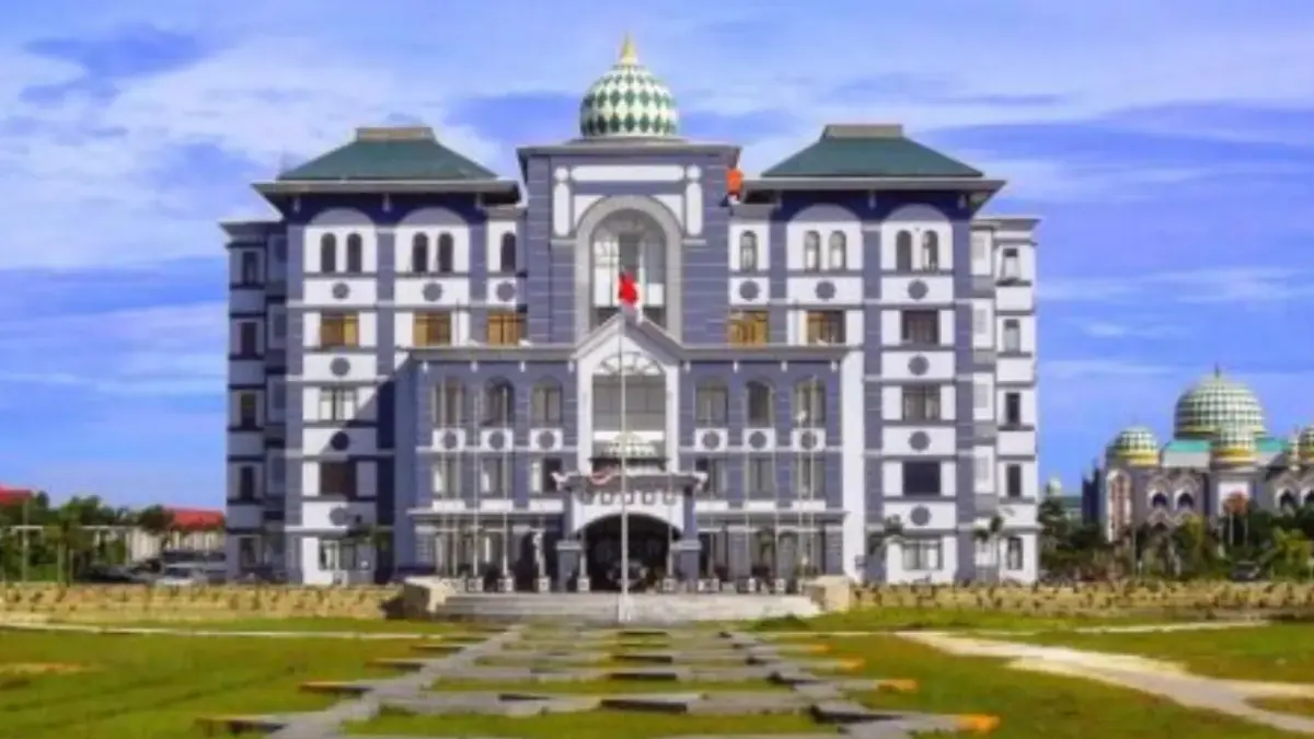 Kampus UIN Suska Riau Berdarah, Mahasiswi Dibacok Mahasiswa Berawal karena Dighosting Soal Cinta Kampus UIN Suska Riau Berdarah, Mahasiswi Dibacok Mahasiswa Berawal karena Dighosting Soal Cinta