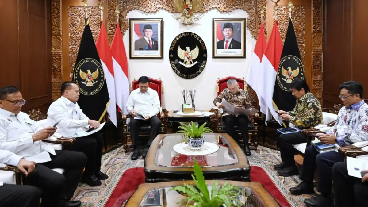 Pemerintah Perkuat Pengamanan Tol Trans-Jawa hingga Merak–Bakauheni Jelang Lebaran 2026 Pemerintah Perkuat Pengamanan Tol Trans-Jawa hingga Merak–Bakauheni Jelang Lebaran 2026.