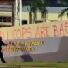 Protes Arogansi Brimob, Pelang Polda DIY Dicoret Bertuliskan \'All Cops Are Bastard\'.