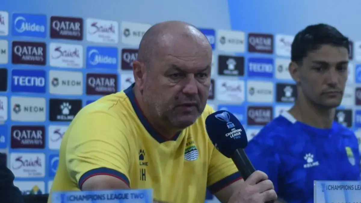 Misi Mustahil, Bojan Hodak Bakar Semangat Bobotoh Demi Comeback Lawan Ratchaburi.