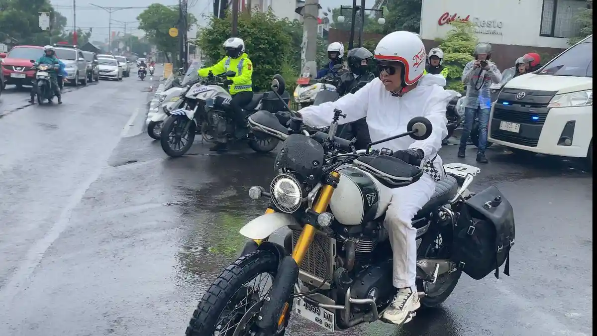 Targetkan 90 Persen Jalan Provinsi Jabar Mulus Tahun Ini, Dedi Mulyadi: Kita Inginnya 100 Persen Targetkan 90 Persen Jalan Provinsi Jabar Mulus Tahun Ini, Dedi Mulyadi: Kita Inginnya 100 Persen.