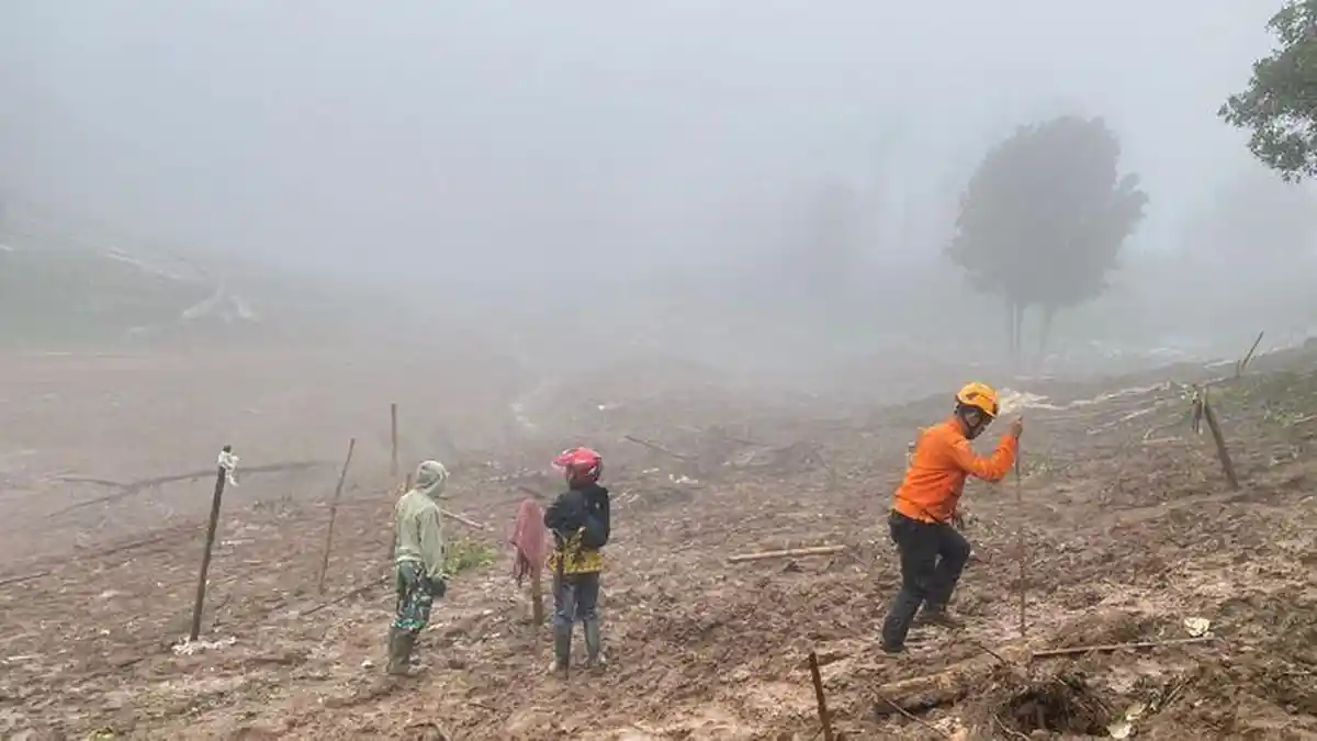 Operasi SAR Longsor Cisarua Berakhir Jumat Besok, Basarnas Serahkan 92 Kantong Jenazah ke DVI Polri.
