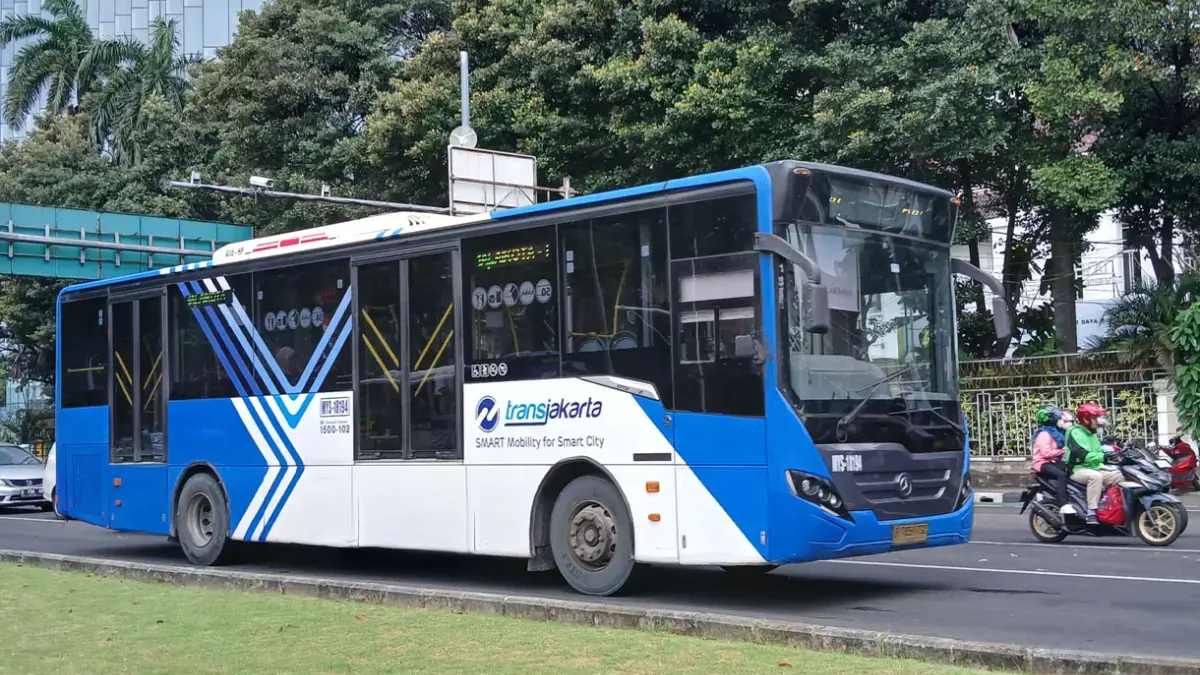 Viral Disebut Tertabrak TransJakarta, Faktanya Pemotor Wanita di Ciputat Tewas Tabrakan dengan Mobil Pribadi