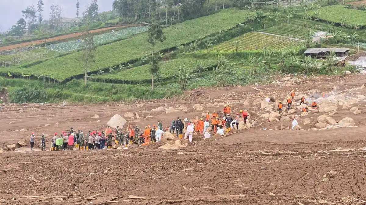 Update Longsor Cisarua Bandung Barat, Jenazah 45 Warga dan 14 Marinir Teridentifikasi