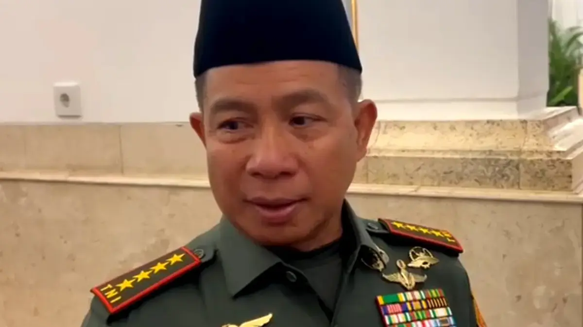 Senyum Panglima TNI Saat Ditanya Siaga Satu Ada Hubungan dengan Ekskalasi Timur Tengah.
