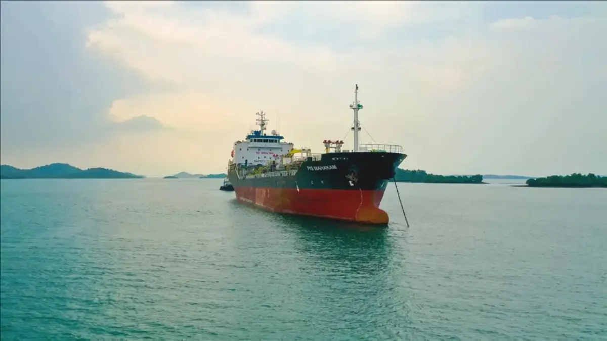 Pertamina Buka Suara 2 Kapal Minyaknya yang Masih Terjebak di Selat Hormuz