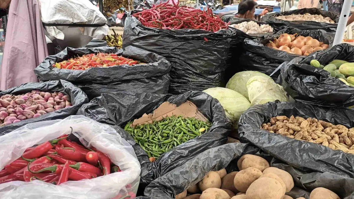 Jangan Panic Buying! Pemprov DKI Pastikan Stok Pangan Aman di Tengah Perang Israel-AS Vs Iran Jangan Panic Buying! Pemprov DKI Pastikan Stok Pangan Aman di Tengah Perang Israel-AS Vs Iran.