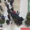 Polisi Telusuri Penyebab Pria Jatuh dari Lantai 3 Pondok Indah Mall 2, Bunuh Diri?