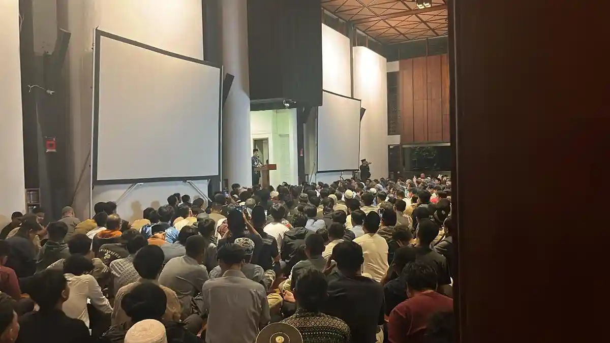 Anies Baswedan di Masjid Salman ITB: Gen Z Jangan Sekadar Cari Likes, Integritas Jadi Komoditas.