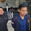 Satreskrim Polrestabes Bandung Tangkap 3 Debt Collector yang Hentikan Pengendara di Jalan Pasteur.