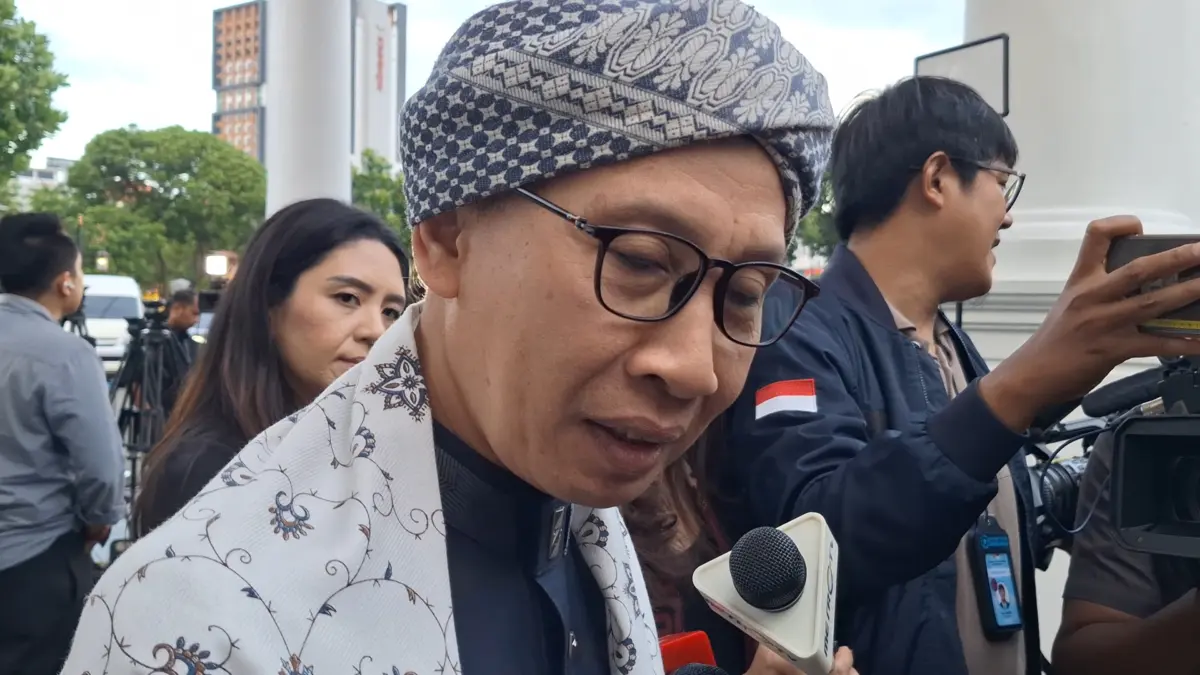 Buya Yahya Bilang Tugas Presiden Berat, Maka Dia Ajak Rakyat Doakan Prabowo Buya Yahya Bilang Tugas Presiden Berat, Maka Dia Ajak Rakyat Doakan Prabowo