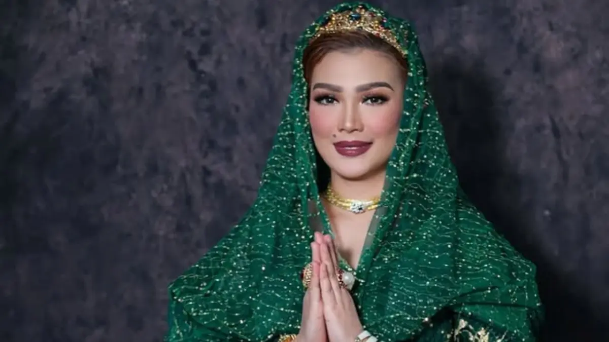 Profil dan Karier Sarifah Suraidah Istri Gubernur Kaltim, Lulusan SMK Jadi Anggota DPR RI Gaya Profil dan Karier Sarifah Suraidah Istri Gubernur Kaltim, Lulusan SMK Jadi Anggota DPR RI Gaya.