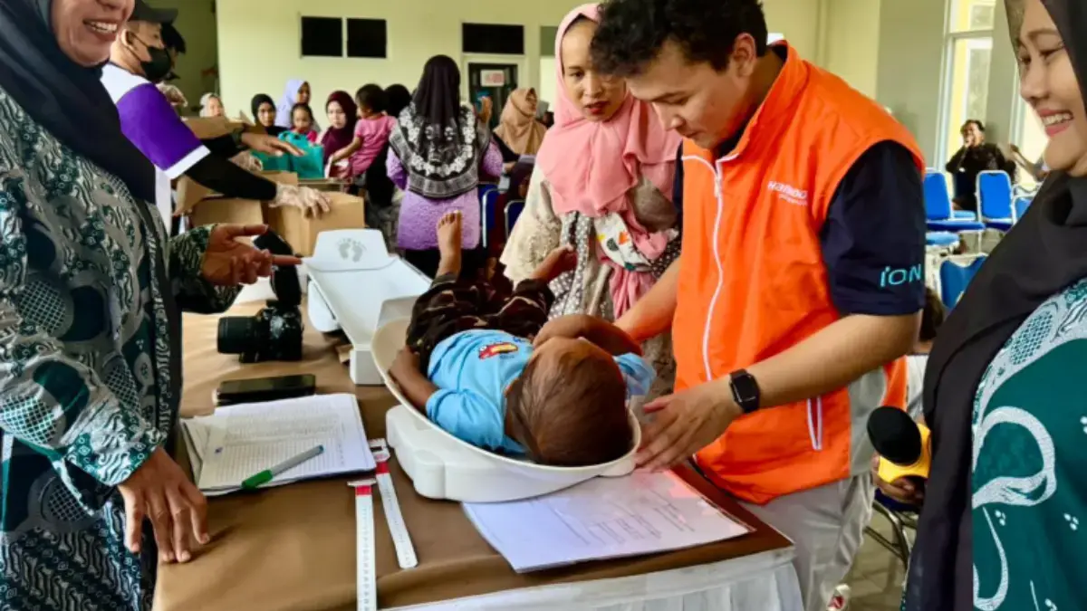 Sisir Stunting Mulai dari Pinggir Jakarta, 17.500 Paket Gizi Disebar ke 6 Desa Kabupaten Bekasi