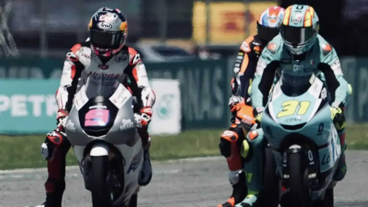 Moto3: Hakim Hakim Danish Ngaku Kesulitan Salip Veda Ega Pratama, ‘Boeing 954’ Masih Rajai Klasemen Rookie