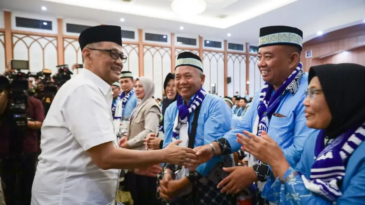 Operasional Haji 2026 Dimulai, Menhaj Lepas Kloter Pertama.