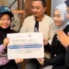 Kisah Dilla, Anak Penjual Seragam di Subang yang Dikunjungi Pimpinan ITB usai Lolos SNBP.