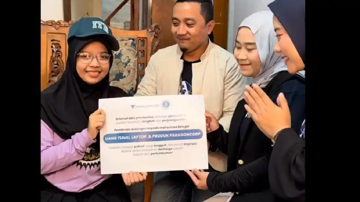 Kisah Dilla, Anak Penjual Seragam di Subang yang Dikunjungi Pimpinan ITB usai Lolos SNBP Kisah Dilla, Anak Penjual Seragam di Subang yang Dikunjungi Pimpinan ITB usai Lolos SNBP.