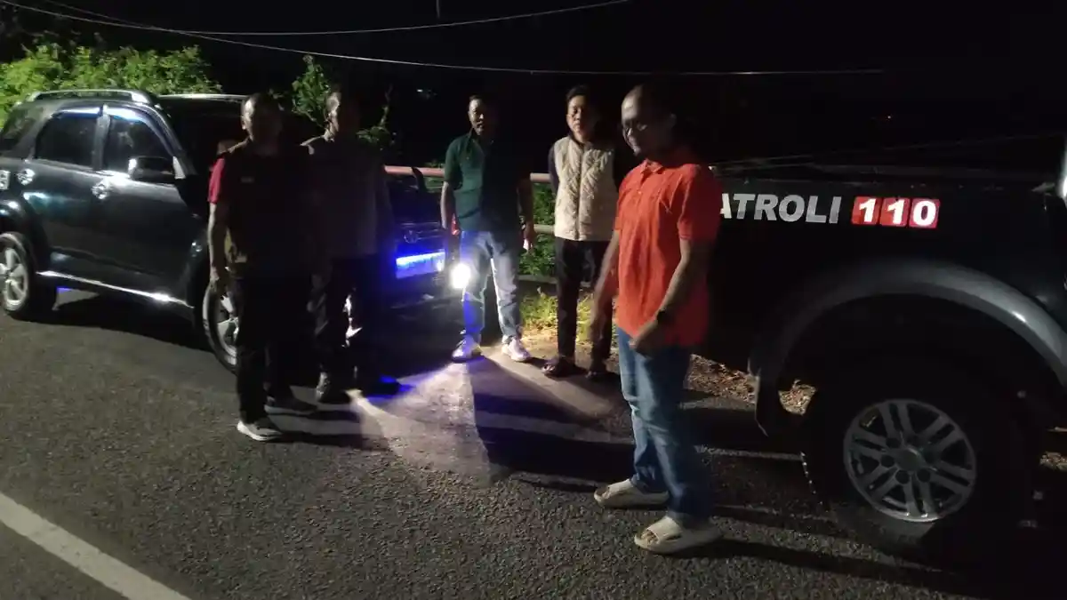 Waspada Saat Melintas di Jalur Balongan Indramayu, Teror Ranjau Paku Mengintai Pengendara Waspada Saat Melintas di Jalur Balongan Indramayu, Teror Ranjau Paku Mengintai Pengendara.