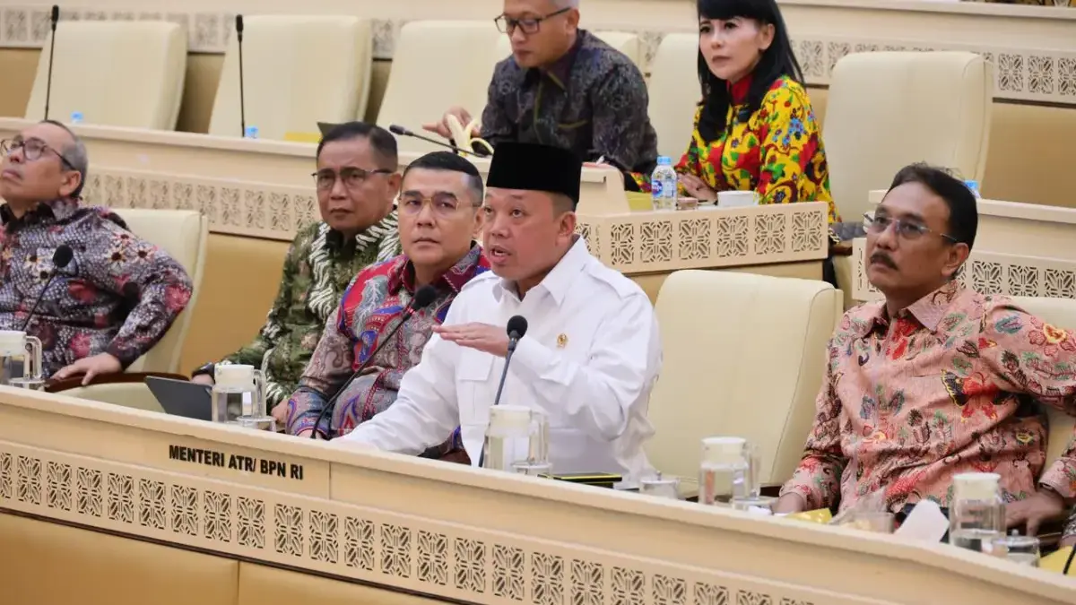 Raker Bersama Komisi II DPR RI, Menteri Nusron Paparkan Capaian Kinerja dan Anggaran Kementerian ATR/BPN Tahun