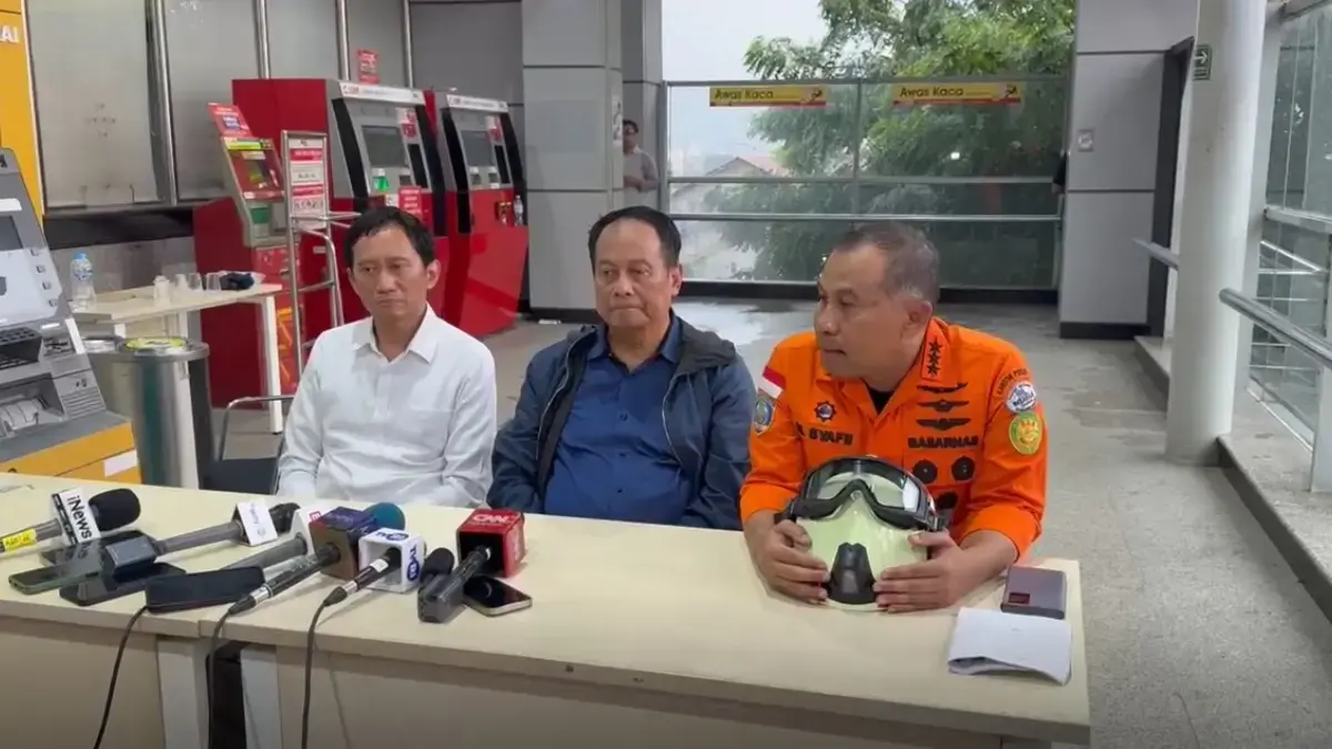 Lokomotif Menyatu, Basarnas Berhati-hati Lakukan Evakuasi Korban Kecelakaan Argo Bromo Anggrek dan KRL.