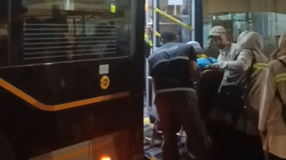 Bus Khusus Lansia dan Disabilitas Siaga, 6 Jemaah Haji KJT 17 Langsung Terlayani.
