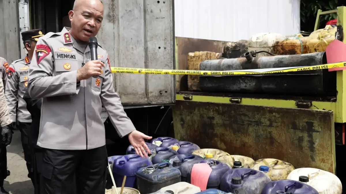 Polda Banten Bongkar Modus Penyelundupan BBM dan LPG Subsidi, Ribuan Liter Solar Diamankan.