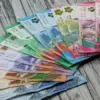 Rupiah Tembus Rp 17.525 per Dolar AS Tak hanya karena Faktor Global, Pengamat: Ada Faktor Domestik.