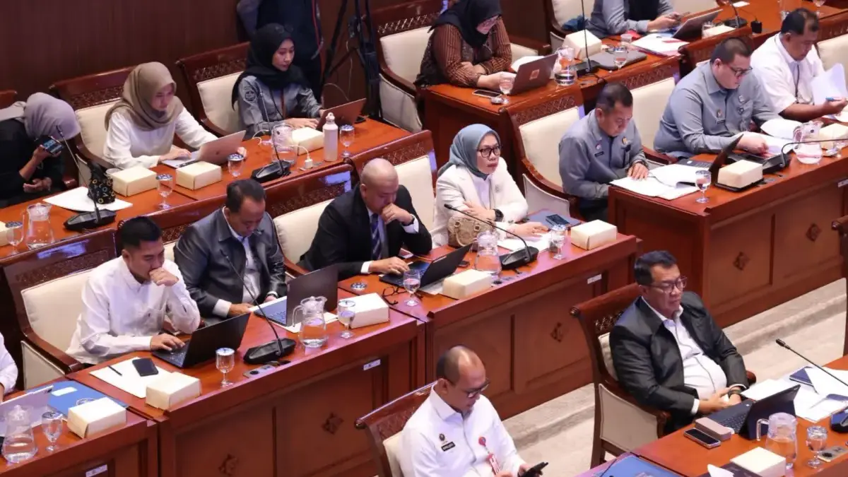 Rapat dengan DPR, Kementerian PANRB Dukung RUU Tentang Keamanan dan Ketahanan Siber Rapat dengan DPR, Kementerian PANRB Dukung RUU Tentang Keamanan dan Ketahanan Siber.