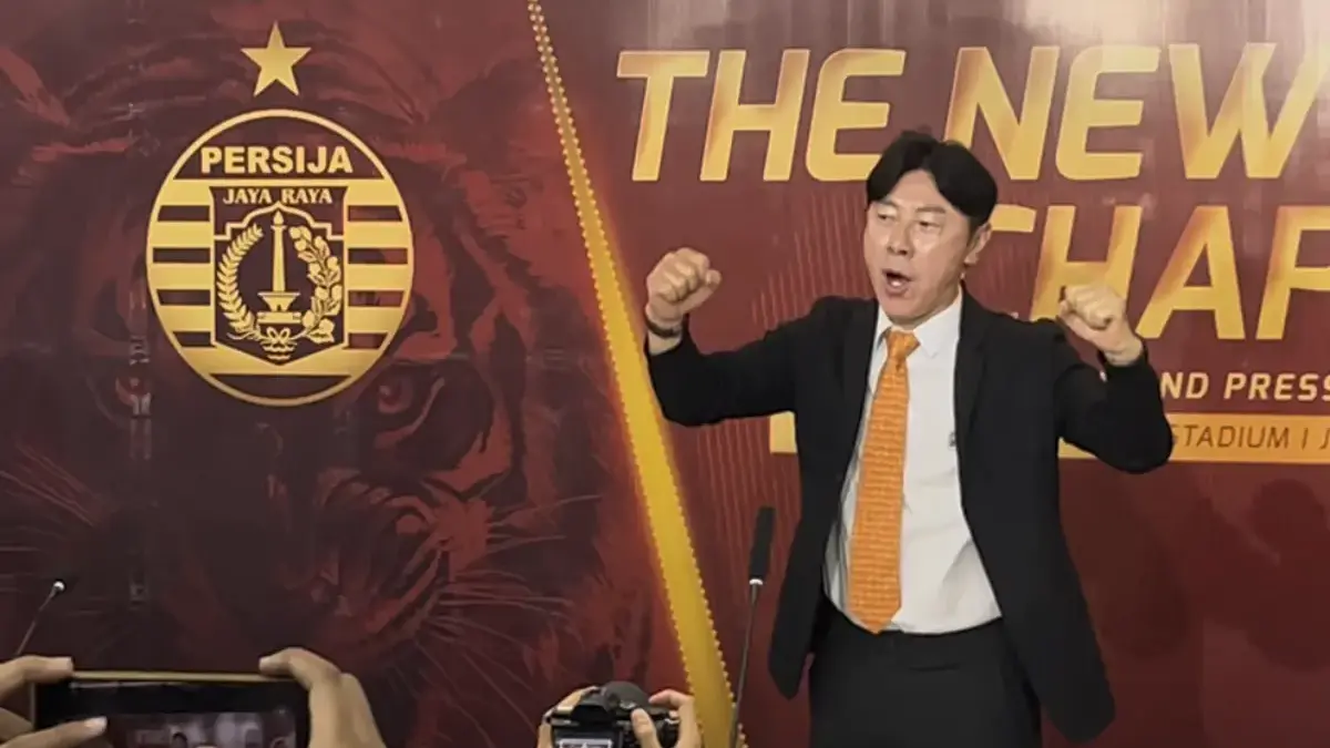 Pengamat Sebut Persija Berpeluang Rekrut Anak Emas Shin Tae-yong Pengamat Sebut Persija Berpeluang Rekrut Anak Emas Shin Tae-yong.