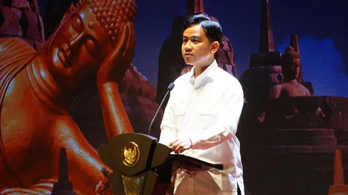 Gibran Dorong Guru dan Orang Tua Melek AI: Agar Tahu Karakter Anak Gibran Dorong Guru dan Orang Tua Melek AI: Agar Tahu Karakter Anak.
