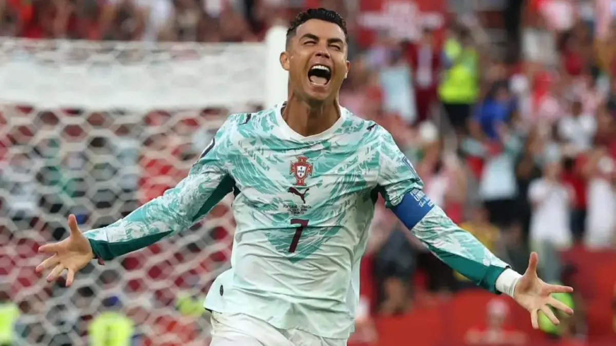 Singgung Tiga Gelar Bersejarah! Cristiano Ronaldo: Sebelum Saya Datang, Portugal Belum Pernah Juara.