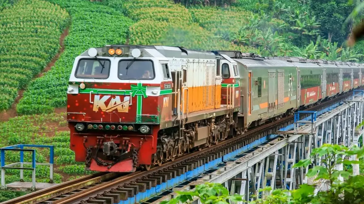 KAI Pastikan Seluruh Lokomotif dan Kereta Diesel Siap Gunakan Biodiesel B50