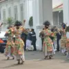 Momen Pelukan Hangat Prabowo Sambut PM Narendra Modi, Indonesia dan India Siap Teken MoU Strategis.
