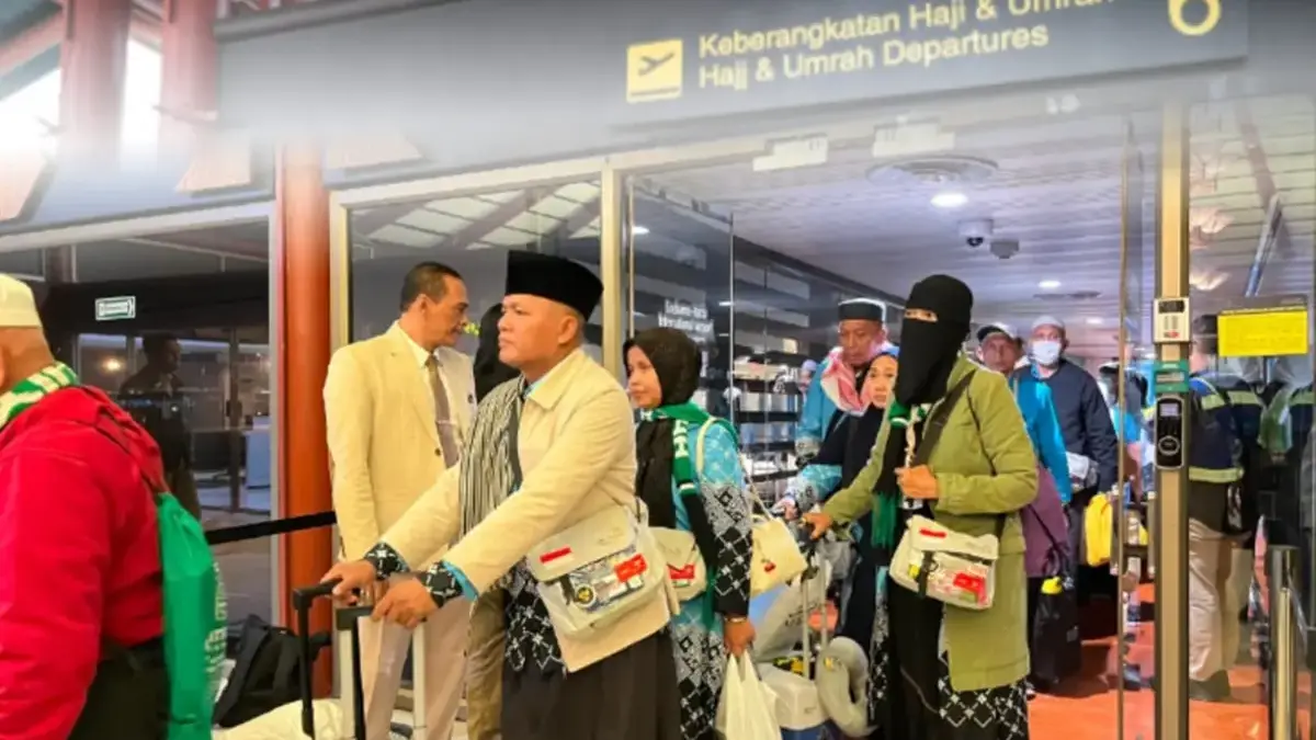 Kemenhaj Minta PPIU Tertibkan Keterlambatan Kedatangan dan Bagasi Tambahan Jemaah Umrah Kemenhaj Minta PPIU Tertibkan Keterlambatan Kedatangan dan Bagasi Tambahan Jemaah Umrah